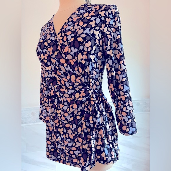 Anne Klein Surplus Faux Wrap Stretch Leaf Print Top Sz S - Picture 5 of 11